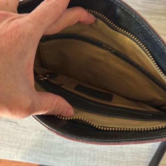 Antonio Melani Crossbody purse black￼ - Picture 5 of 5